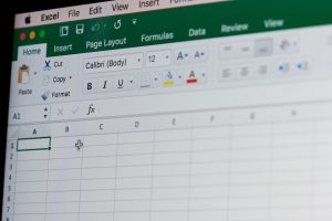 Creating a Booking System in Excel: How It Works + Alternatives