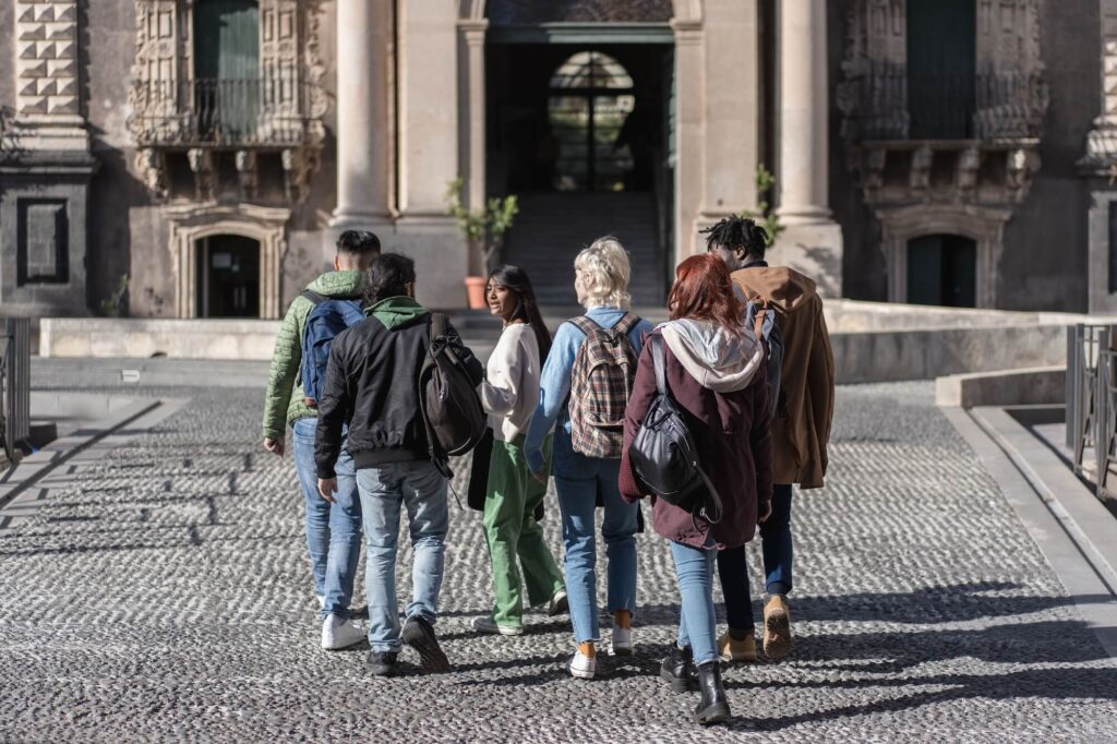 Best Booking Software for Walking Tours | Bókun